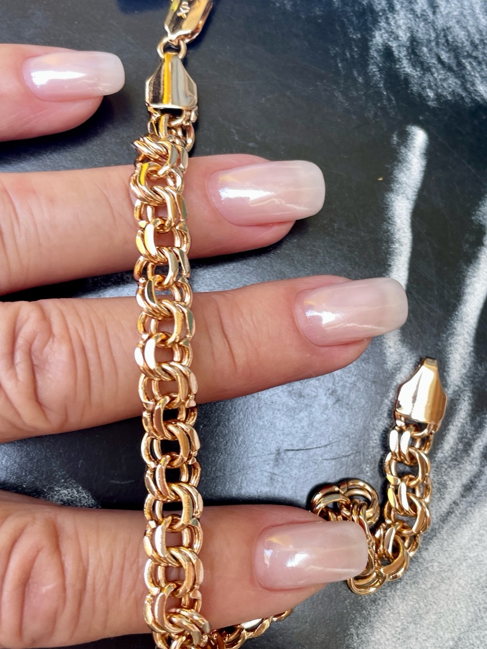 8.5” Bismark Gold-Tone Women’s Chain Bracelet 18k